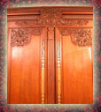 Close up doors